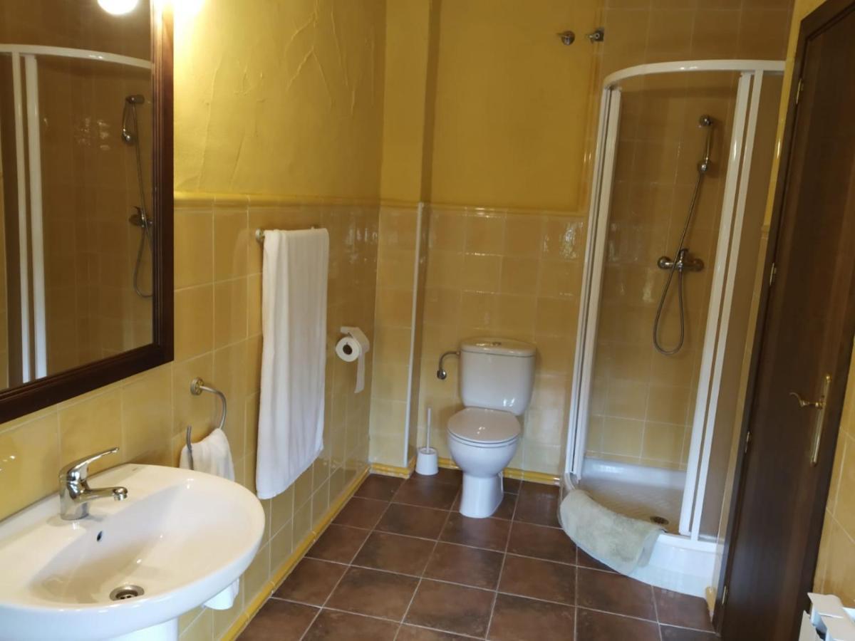 הוילה בורגונדו Viv. De Uso Turistico Fuente El Tejo - Casa Ana מראה חיצוני תמונה
